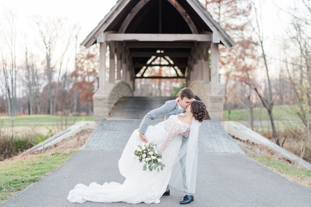 Covered Bridge Golf Club wedding
